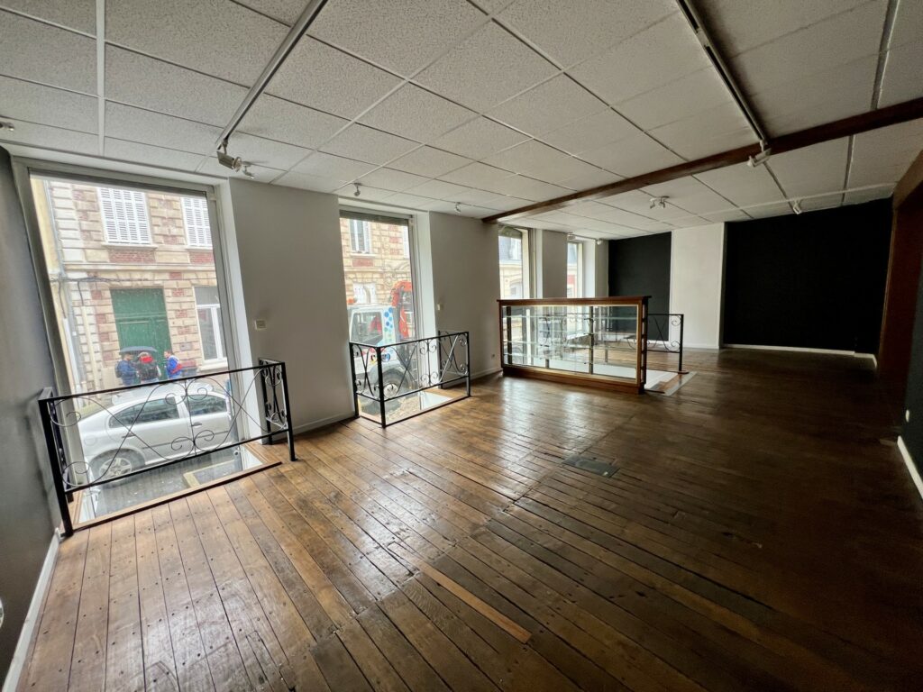 Local commercial de 115m2 situé au centre-ville