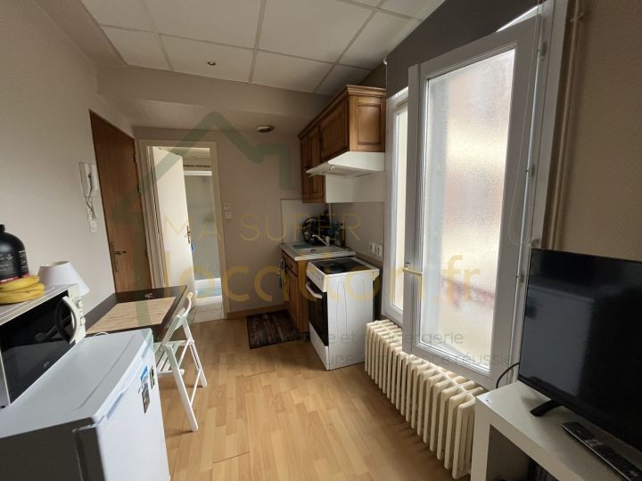 HYPER CENTRE ST QUENTIN : STUDIO