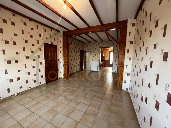 Maison de ville, proches commodités