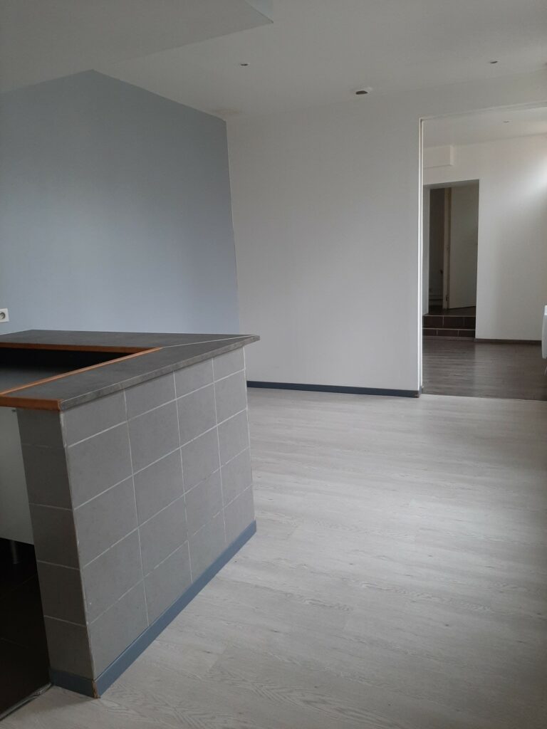 Appartement deux pièces ST QUENTIN
