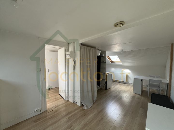 Studio meublé à proximité des Champs-Élysées idéal étudiant et jeune actif