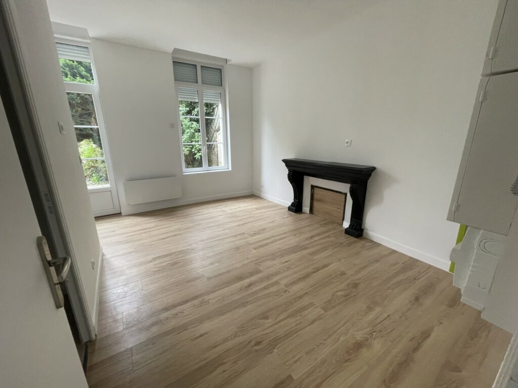 STUDIO NEUF DANS RESIDENCE EXCEPTIONNELLE AVEC ESPACE EXTERIEUR