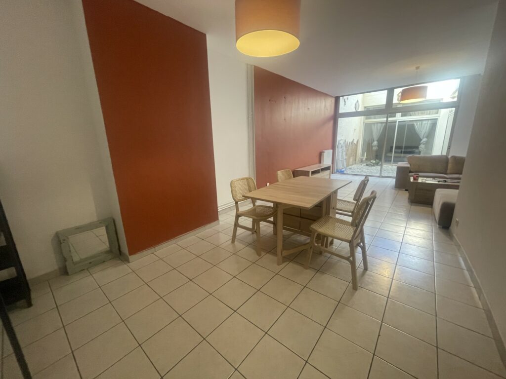 Appartement 2 chambres entièrement meublé