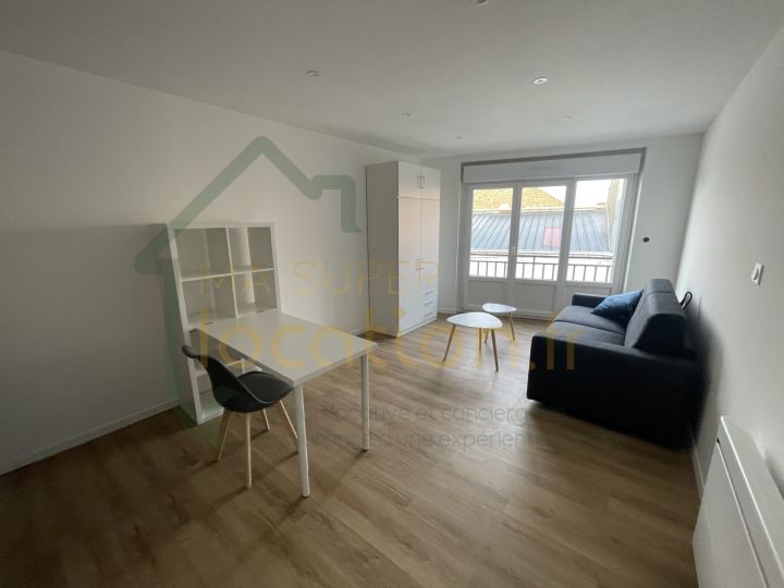 Studio meublé en centre ville de Saint-Quentin