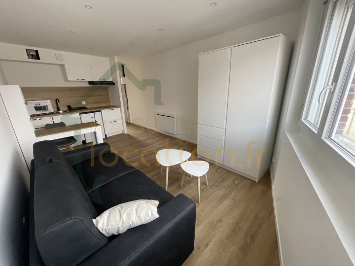 Charmant studio meublé en centre ville de Saint-Quentin