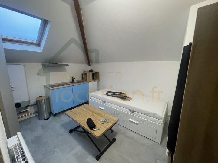 Studio dans un quartier calme de SAINT-QUENTIN