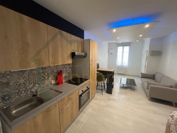 Grand Studio meublé à deux pas du centre-ville de SAINT-QUENTIN