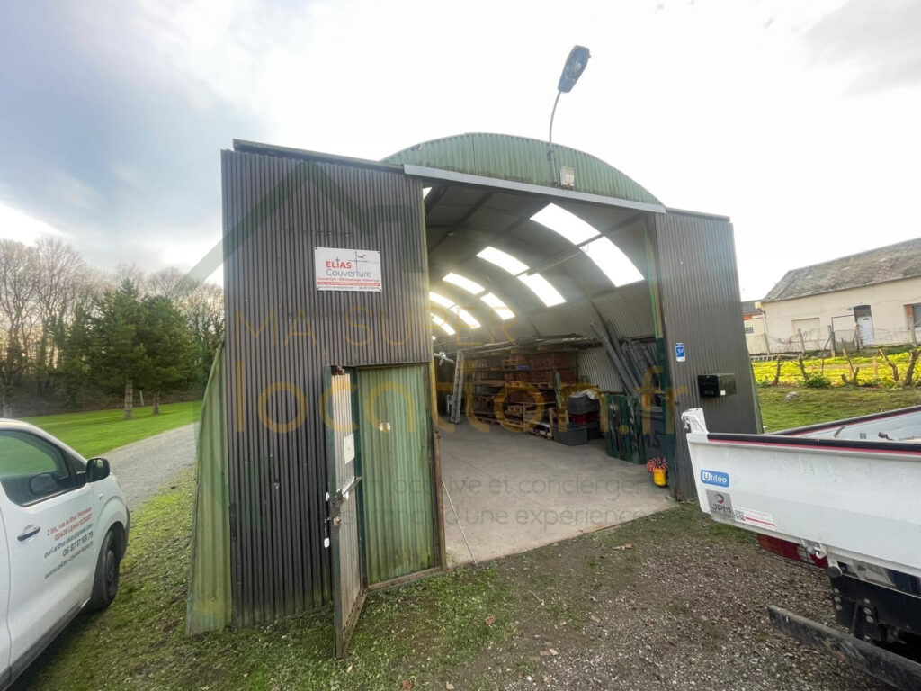 HANGAR A LOUER IDÉAL ARTISAN/ENTREPRENEUR