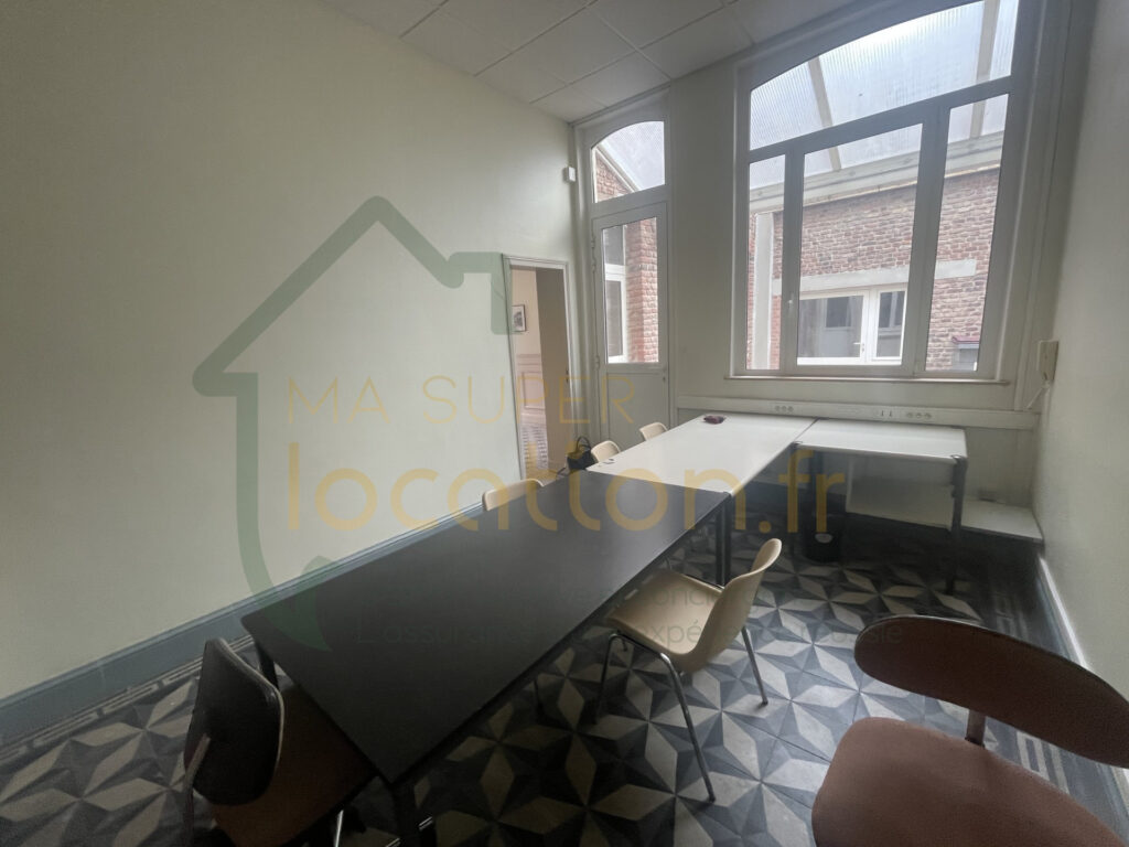 Bureau de 17m2 situé dans le centre-ville de Saint-Quentin