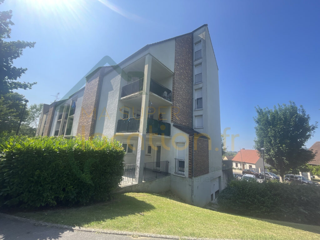 GAUCHY Spacieux F2 en duplex de 66,37 m2 6 Rue Marcel Paul