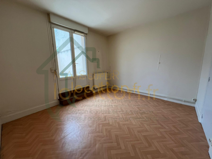 Centre ville ST QUENTIN : Appartement T2 avec terrasse