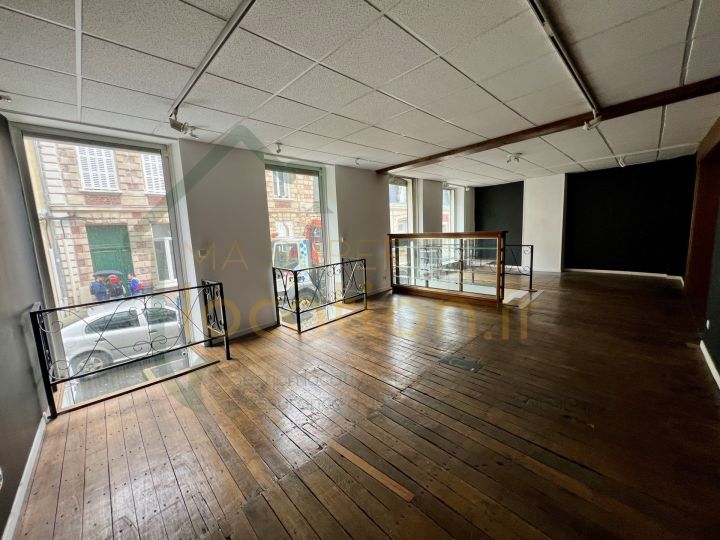 Local commercial de 115m2 situé au centre-ville