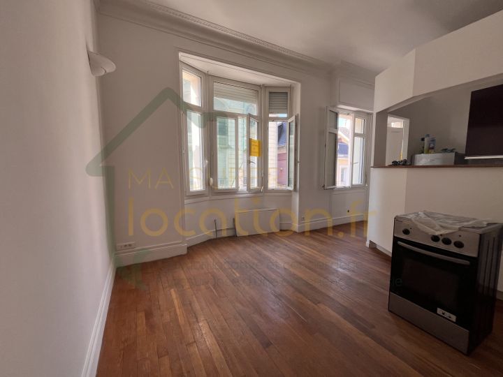 Appartement 3 pièces 41m2 situé en HYPER-CENTRE