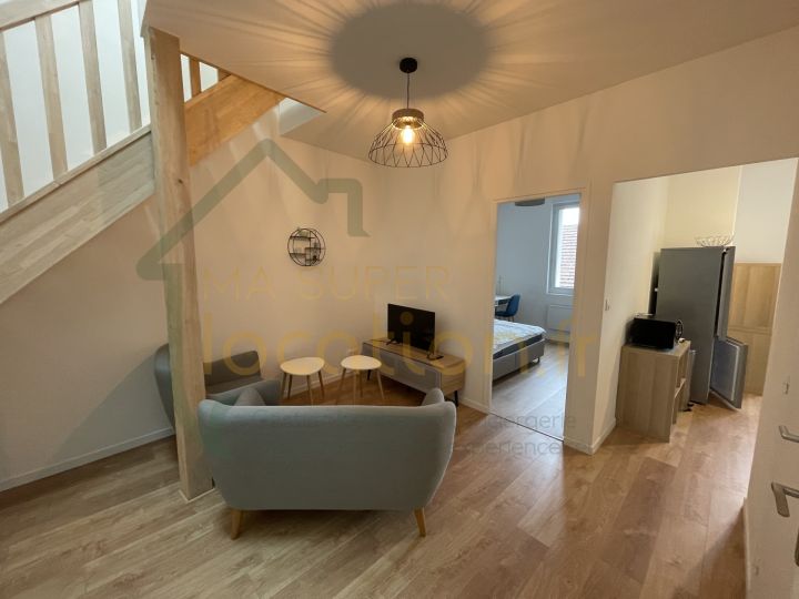 Joli Appartement meublé de 3 pièces situé à Saint-Quentin