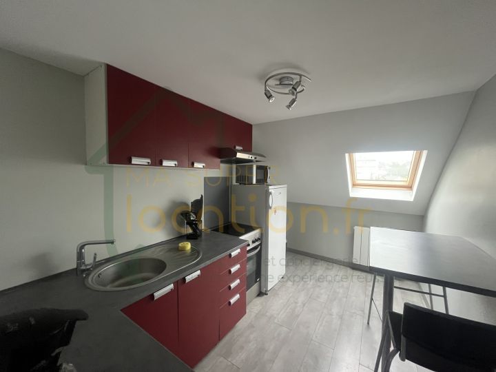 Studio avec mise à disposition de meuble à deux pas du Centre-Ville de SAINT-QUENTIN
