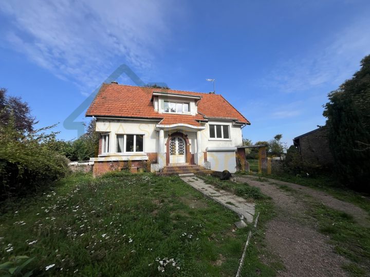 Belle Maison de campagne avec sous-sol, grand jardin et garage