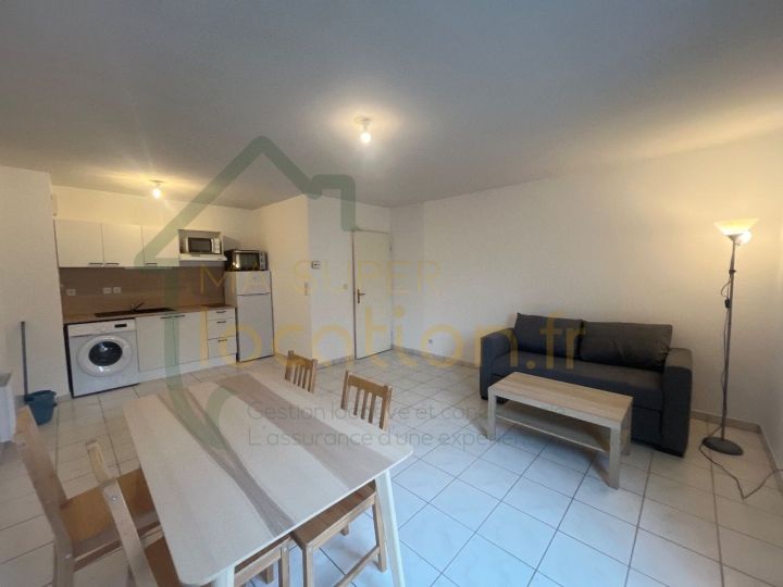 T2 quartier remicourt dans résidence sécurisée ST QUENTIN
