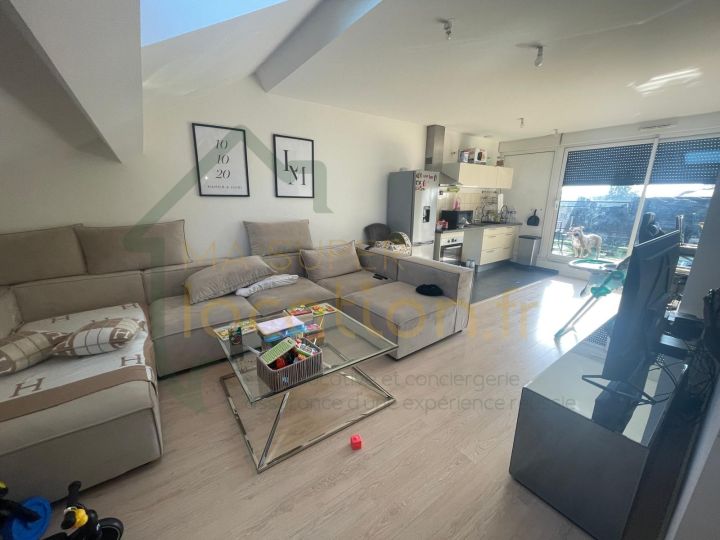 Appartement 3 pièces en DUPLEX dans une résidence calme et sécurisé dans SAINT-QUENTIN