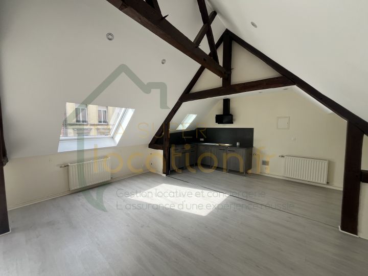 Appartement 2 pièces dans un immeuble calme situé en HYPER-CENTRE de Saint-Quentin