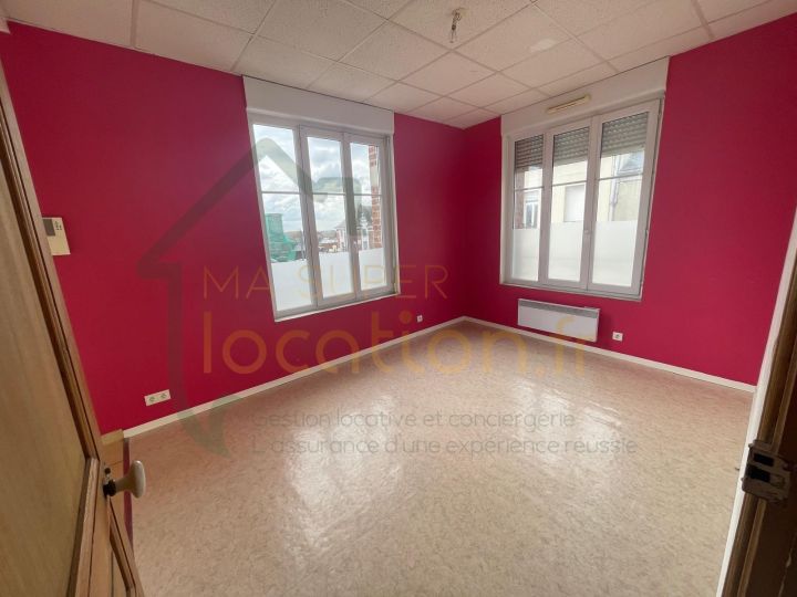 Appartement 4 pièces 70m2 dans un village calme proche de SAINT-QUENTIN