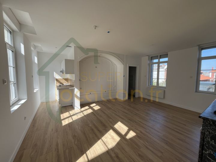 STUDIO NEUF DANS RESIDENCE EXCEPTIONNELLE AVEC ESPACE EXTERIEUR
