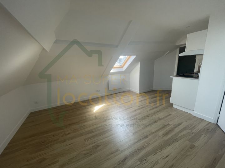 STUDIO NEUF DANS RESIDENCE EXCEPTIONNELLE AVEC ESPACE EXTERIEUR