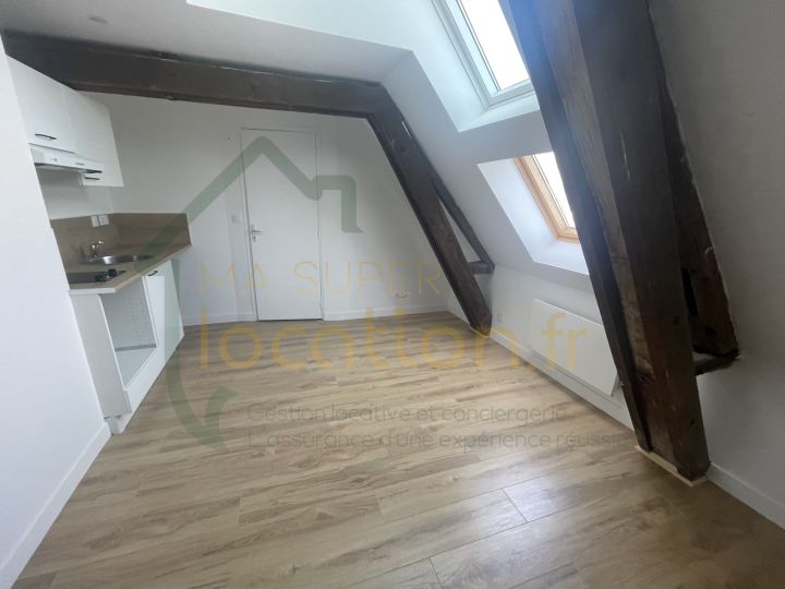 STUDIO NEUF DANS RESIDENCE EXCEPTIONNELLE AVEC ESPACE EXTERIEUR