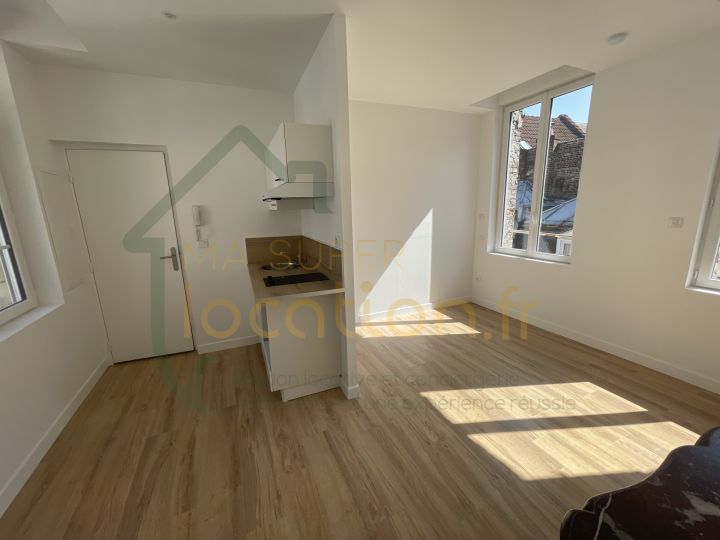 STUDIO NEUF DANS RESIDENCE EXCEPTIONNELLE AVEC ESPACE EXTERIEUR