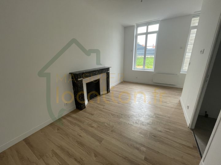 STUDIO NEUF DANS RESIDENCE EXCEPTIONNELLE AVEC ESPACE EXTERIEUR
