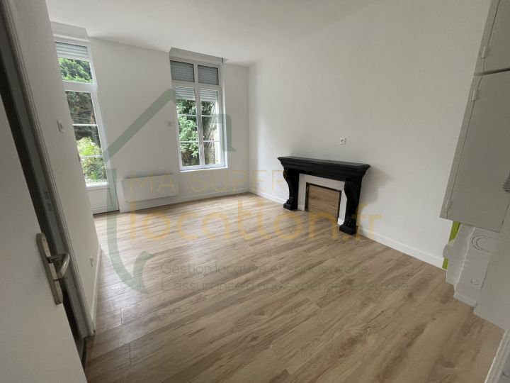 STUDIO NEUF DANS RESIDENCE EXCEPTIONNELLE AVEC ESPACE EXTERIEUR