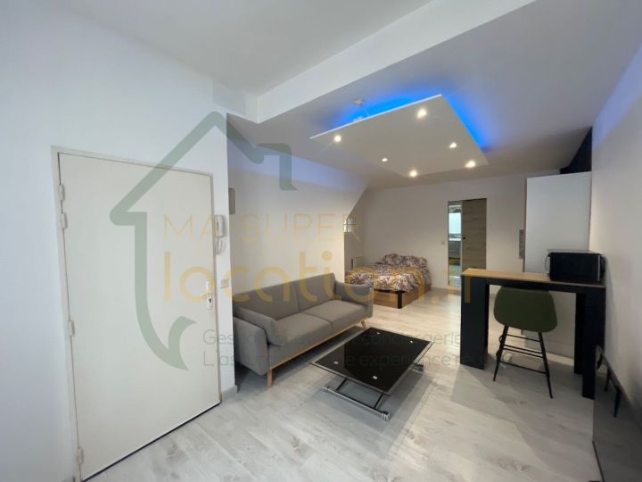 Grand Studio non meublé à deux pas du centre-ville de SAINT-QUENTIN