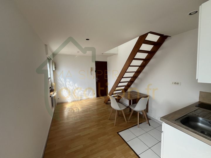 Appartement deux pièce en duplex en HYPER-CENTRE à SAINT-QUENTIN