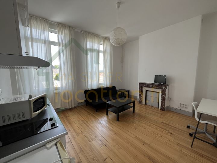 JOLI STUDIO DANS UNE RESIDENCE EXCEPTIONNELLE HAUT DE GAMME PROCHE DU CENTRE DE SAINT-QUENTIN