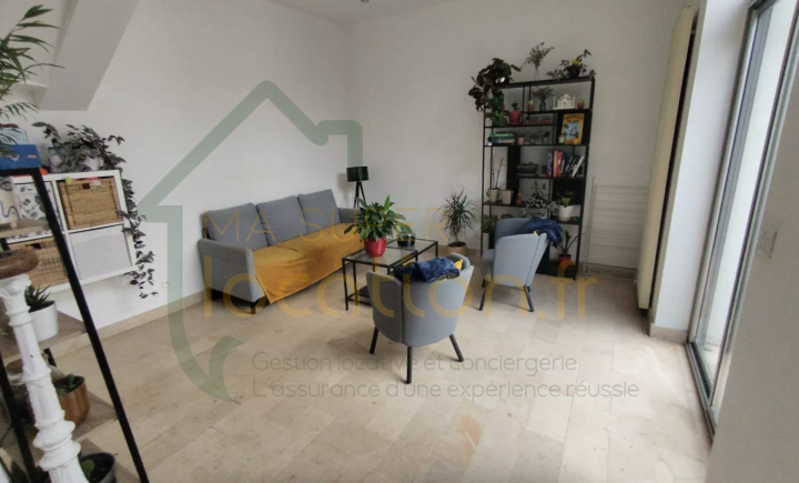 Belle Maison de 5 pièces de 102 m2 en HYPER-CENTRE à Saint-Quentin