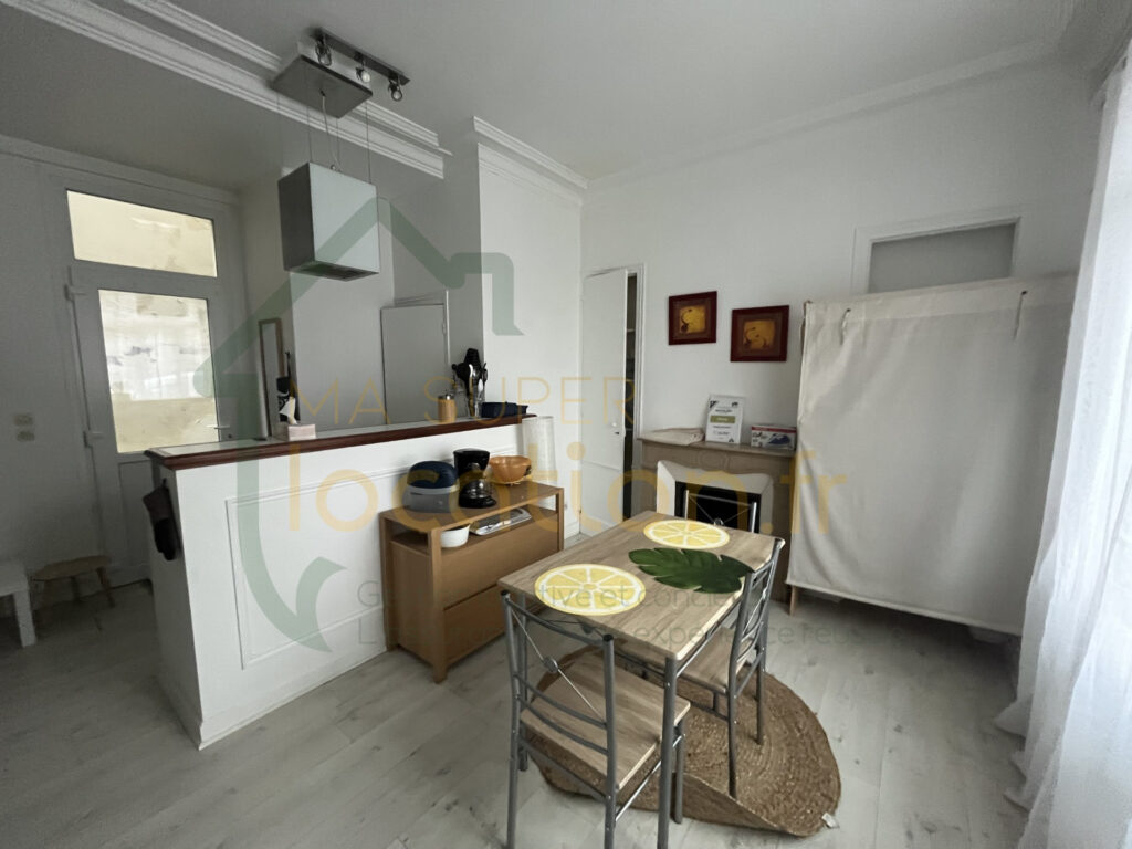 Studio situé en HYPER-CENTRE de SAINT-QUENTIN