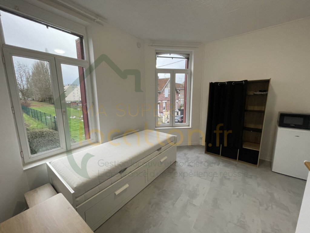 Studio dans un quartier calme de SAINT-QUENTIN