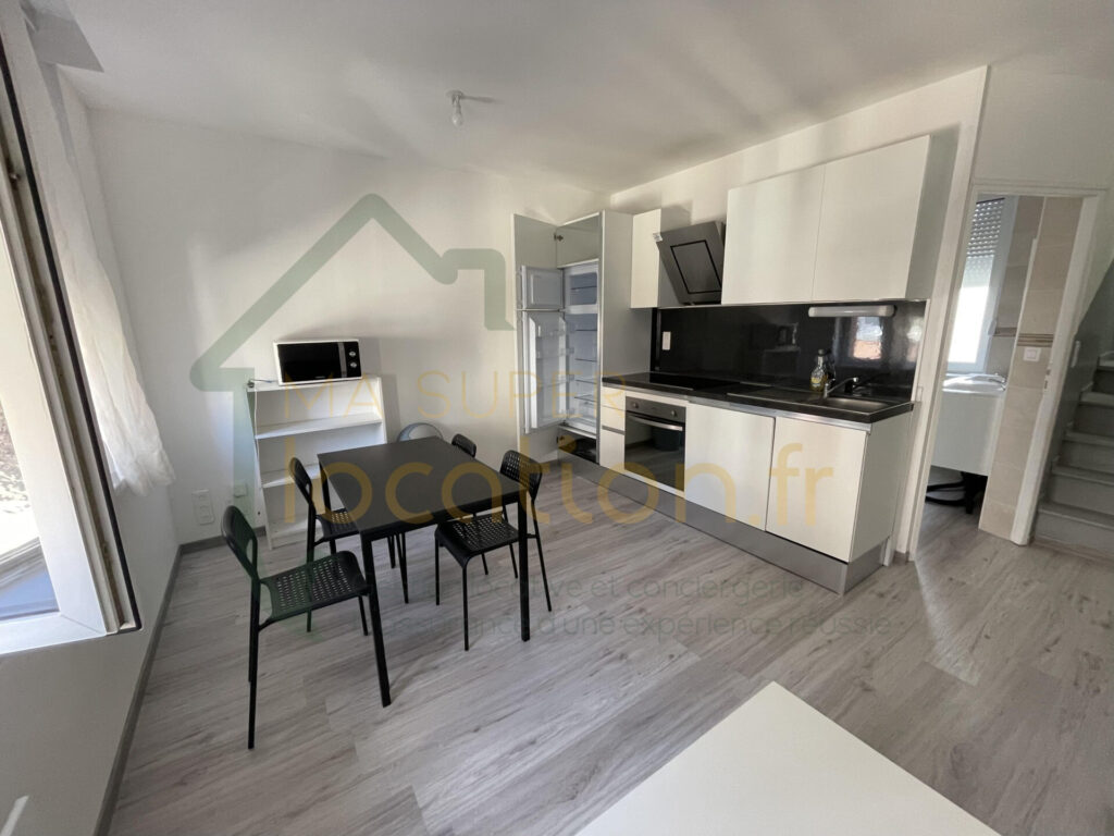 Appartement meublé en duplex – 3 pièces – 50 m2
