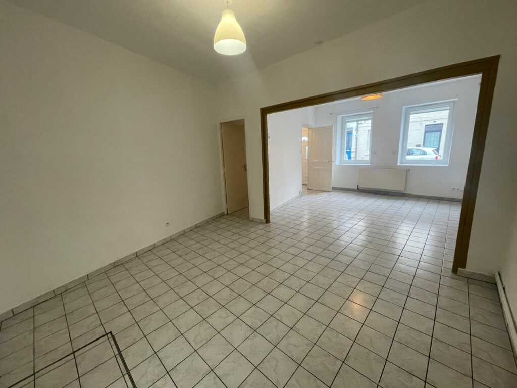 Maison de 2 chambres à SAINT-QUENTIN