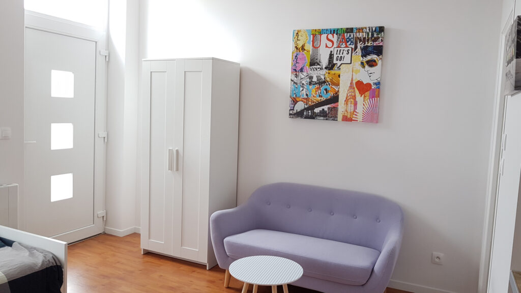Studio meublé pièces rénové