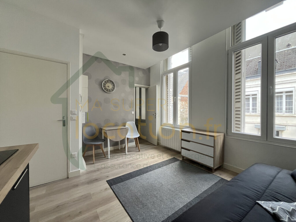 STUDIO MEUBLE