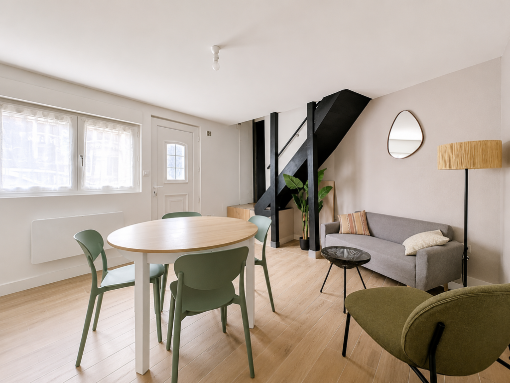 Jolie maison meublé en triplex – bien rare et atypique sur le secteur de Saint-Quentin