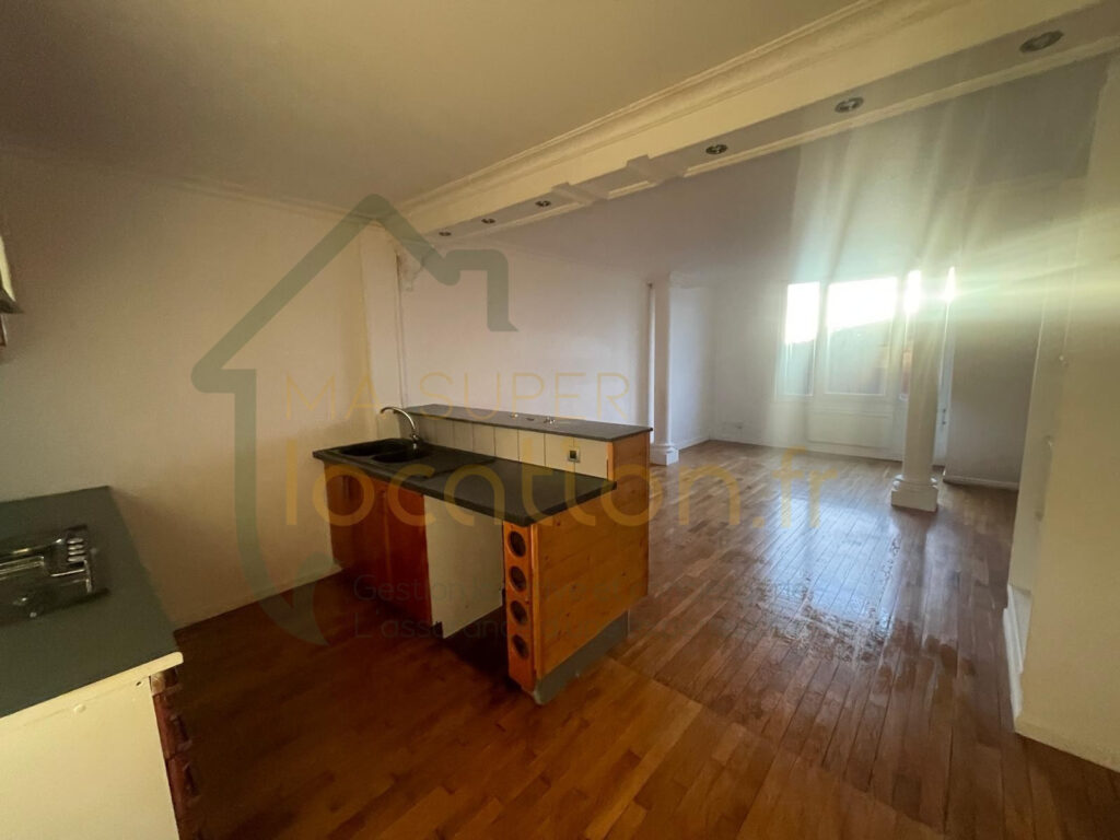 T2 en duplex de plus de 50m2 situé en centre-ville de Saint-Quentin